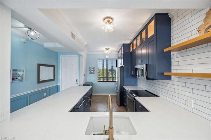 9727  Acqua  CT, NAPLES, FL 34113