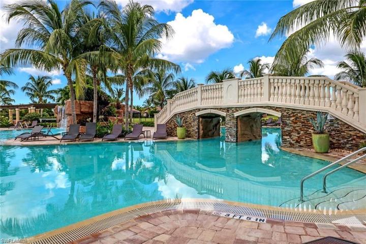 9727  Acqua  CT, NAPLES, FL 34113
