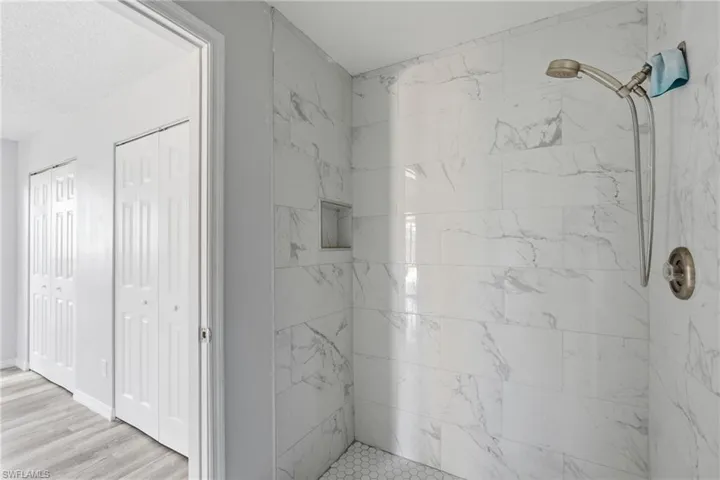 5563 Foxlake Dr, North Fort Myers, Florida 33917