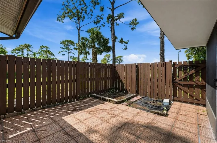 5563 Foxlake Dr, North Fort Myers, Florida 33917