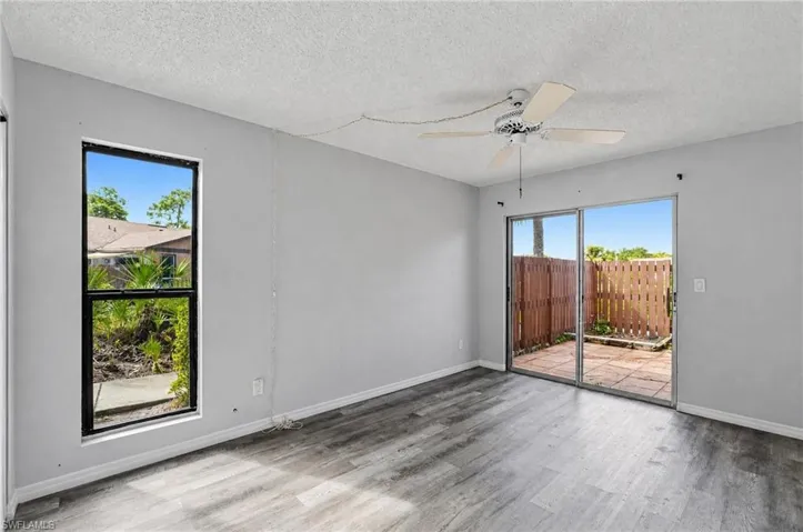 5563 Foxlake Dr, North Fort Myers, Florida 33917