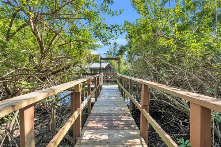 5563 Foxlake Dr, North Fort Myers, Florida 33917
