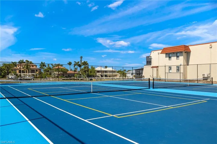 Tennis/Pickleball Court