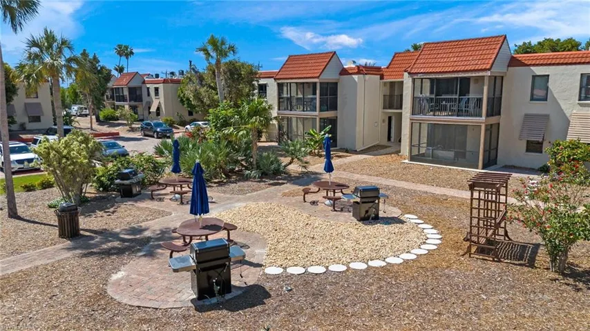 Aerial Grills/Picnic Area