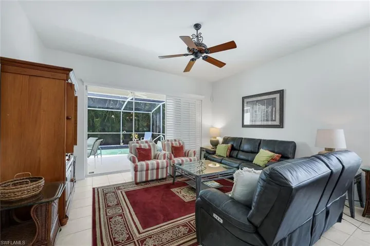 1818 Leamington Ln, Naples, Florida 34109