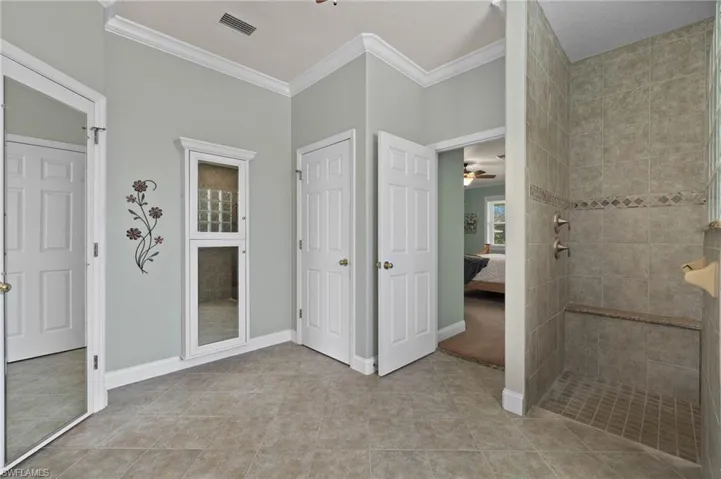 Large Walk In Shower