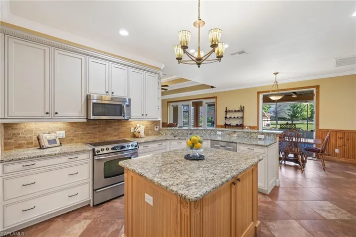Island Kitchen