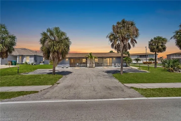 4353 Country Club Blvd D, Cape Coral, Florida 33904