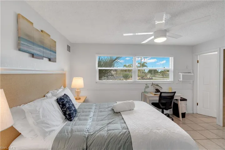 4353 Country Club Blvd D, Cape Coral, Florida 33904