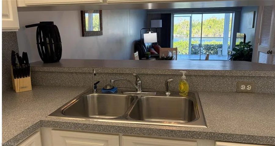 1315 Mainsail Dr 1105, Naples, Florida 34114
