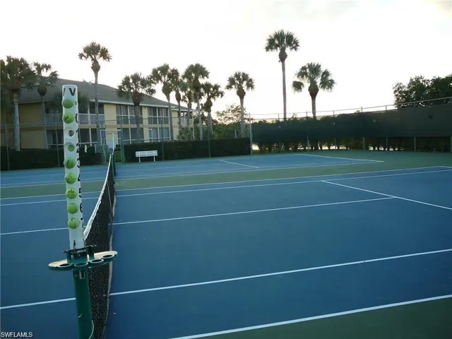 1315 Mainsail Dr 1105, Naples, Florida 34114
