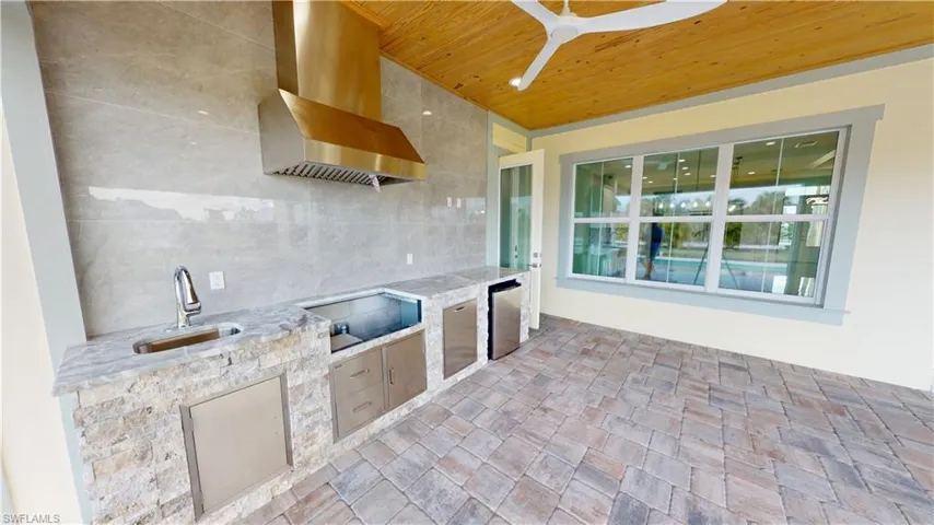 Outdoor kitchen