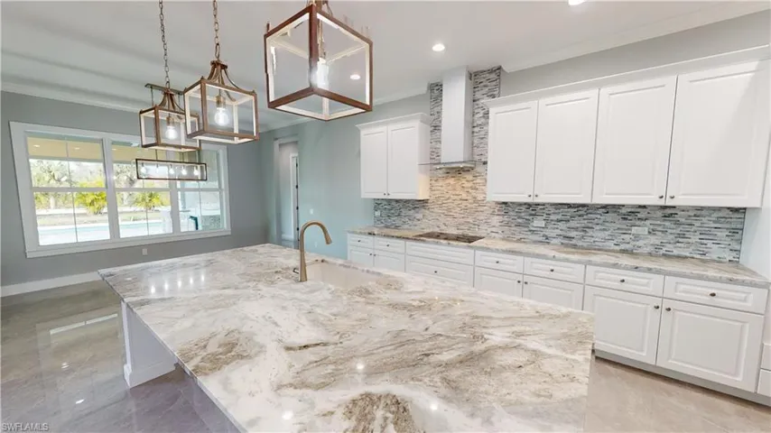 Gourmet kitchen