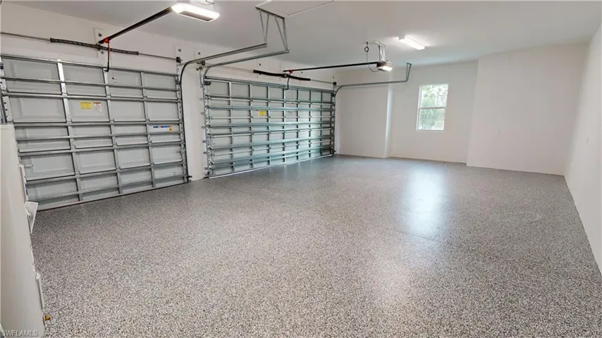 Oversized 3 car garage