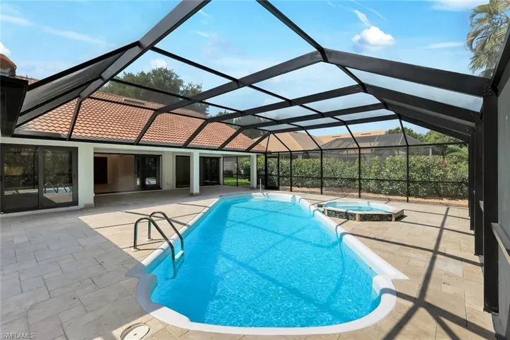 235  Silverado  DR, Naples, FL 34119