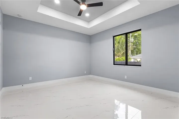 1414 Ne 18th Ave, Cape Coral, Florida 33909