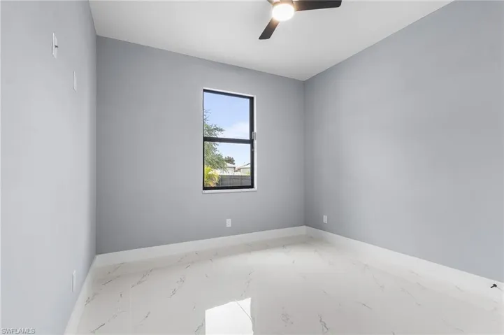 1414 Ne 18th Ave, Cape Coral, Florida 33909