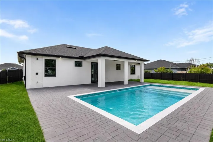 1414 Ne 18th Ave, Cape Coral, Florida 33909