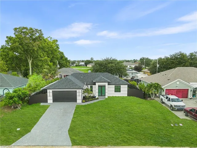 1414 Ne 18th Ave, Cape Coral, Florida 33909