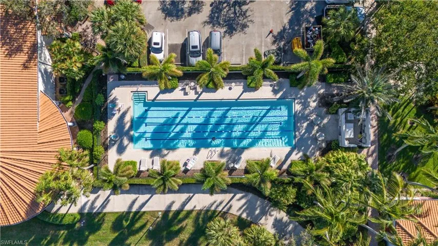5051  Jarvis  LN, Naples, FL 34119