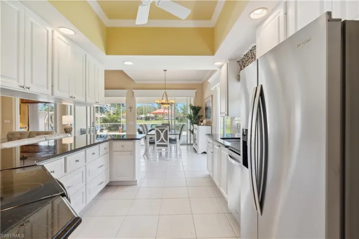 5051  Jarvis  LN, Naples, FL 34119