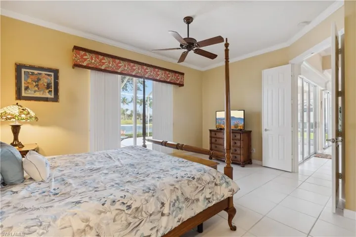 5051  Jarvis  LN, Naples, FL 34119