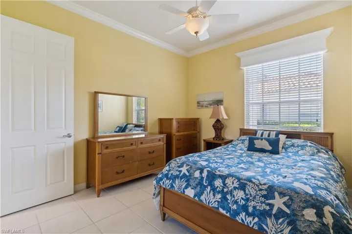 5051  Jarvis  LN, Naples, FL 34119