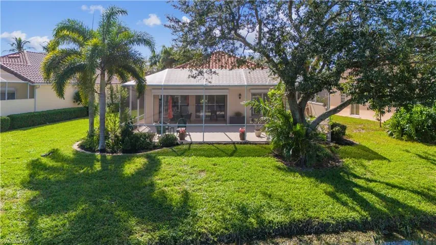 5051  Jarvis  LN, Naples, FL 34119