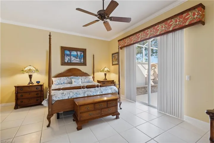 5051  Jarvis  LN, Naples, FL 34119