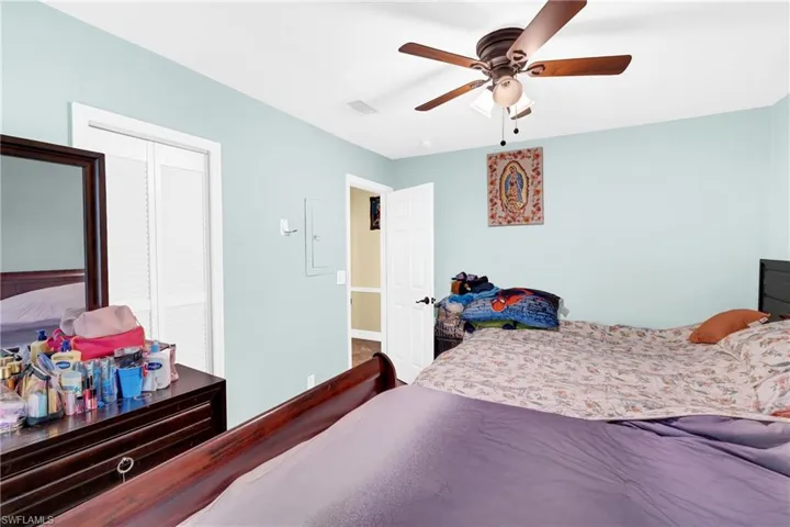 1847 Maple Dr, Fort Myers, Florida 33907