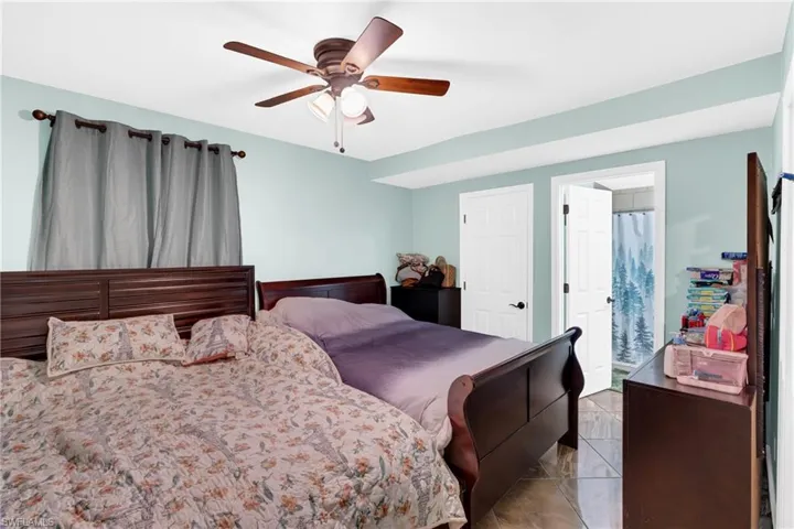 1847 Maple Dr, Fort Myers, Florida 33907