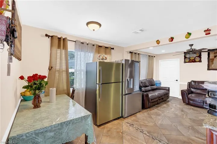 1847 Maple Dr, Fort Myers, Florida 33907