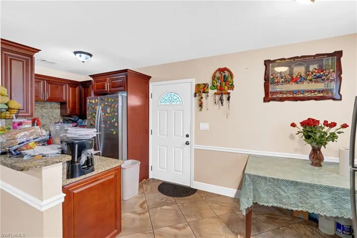 1847 Maple Dr, Fort Myers, Florida 33907