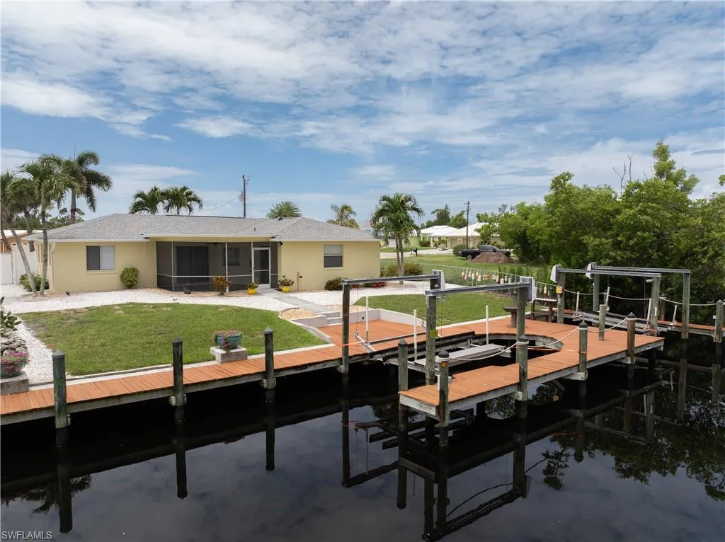 5258 Genesee PKWY, Bokeelia, FL 33922,2025000234