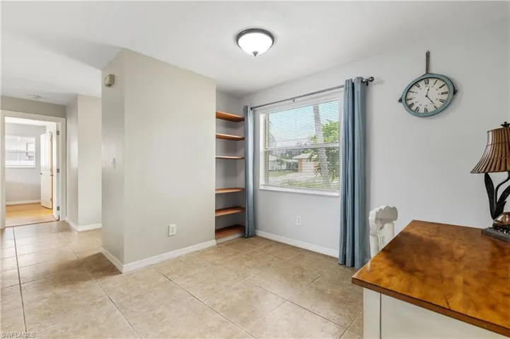Office, dining or flex space