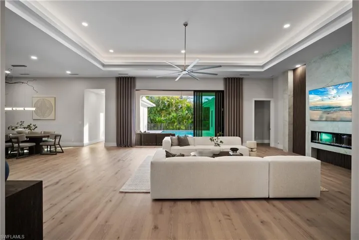 1364 Cypress Woods Dr, Naples, Florida 34103