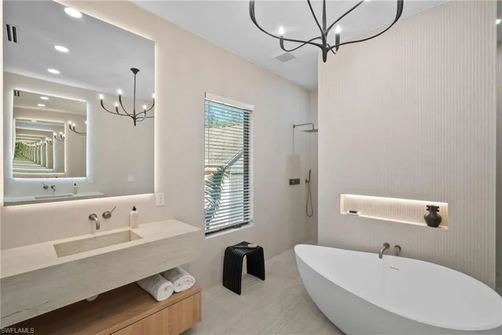 1364 Cypress Woods Dr, Naples, Florida 34103