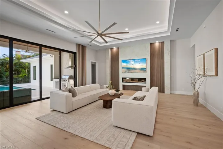 1364 Cypress Woods Dr, Naples, Florida 34103