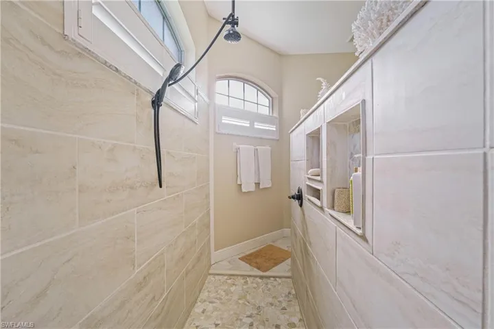 3306 Nw 16th Ter, Cape Coral, Florida 33993