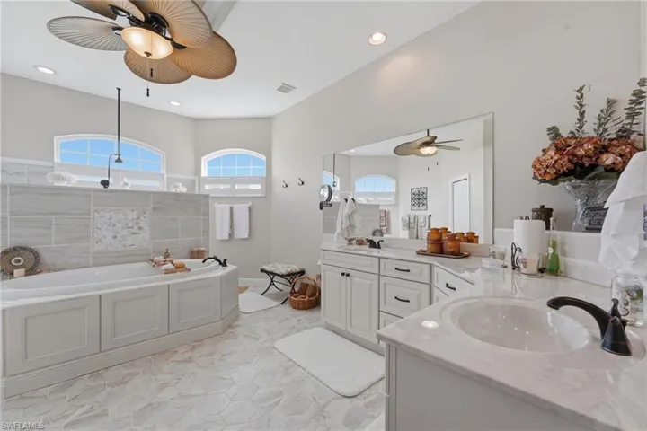 3306 Nw 16th Ter, Cape Coral, Florida 33993