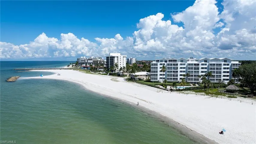2121  Gulf Shore N BLVD, Naples, FL 34102