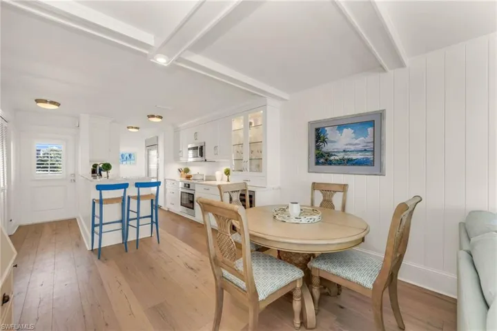2121 Gulf Shore Blvd N # 206, Naples, Florida 34102