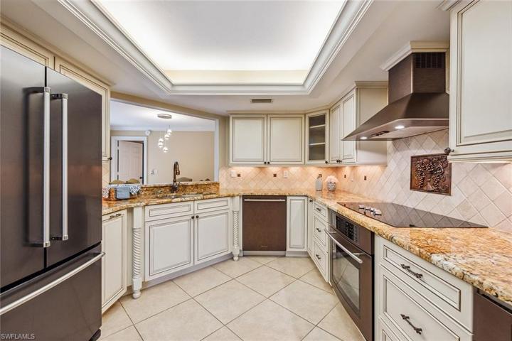 6525 Valen WAY # 106, NAPLES FL 34108
