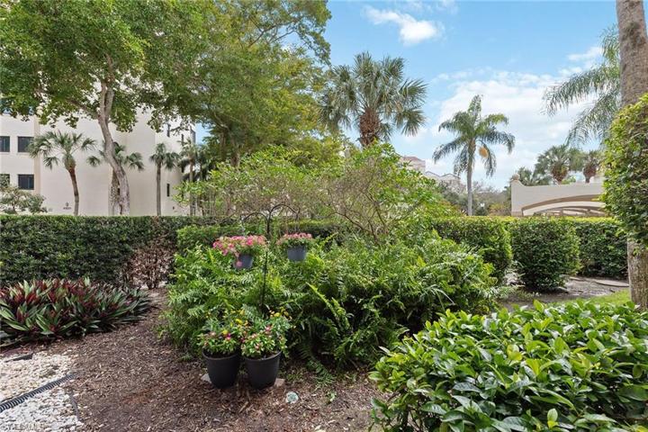 6525 Valen WAY # 106, NAPLES FL 34108