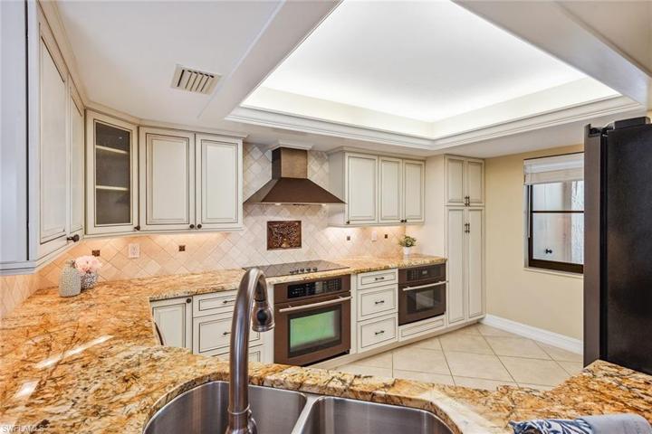 6525 Valen WAY # 106, NAPLES FL 34108