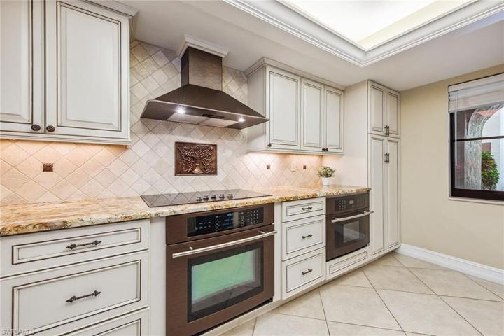 6525 Valen WAY # 106, NAPLES FL 34108