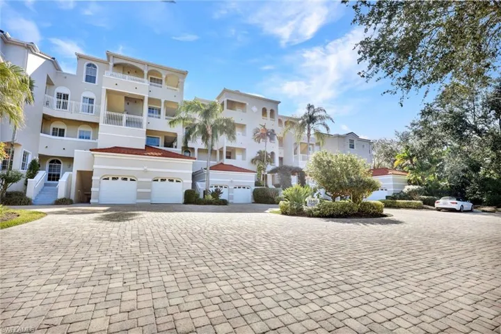 1540 Clermont Dr # F202, Naples, Florida 34109