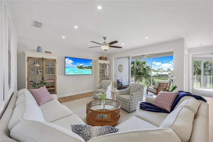 1540 Clermont Dr # F202, Naples, Florida 34109