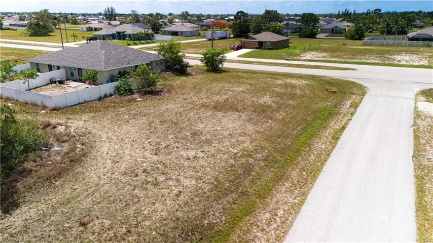 1747 Diplomat Pkwy W, Cape Coral, Florida 33993