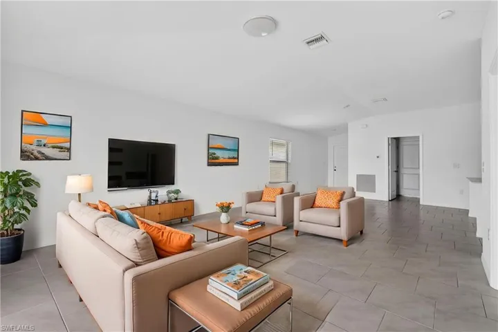 4007  San Clemente  CT, North Fort Myers, FL 33917